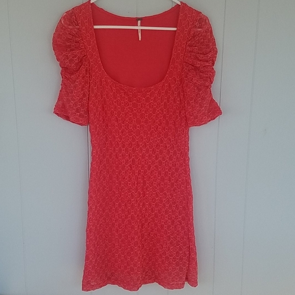 Free People Dresses & Skirts - Free People Coral Lined Lace Mini Dress